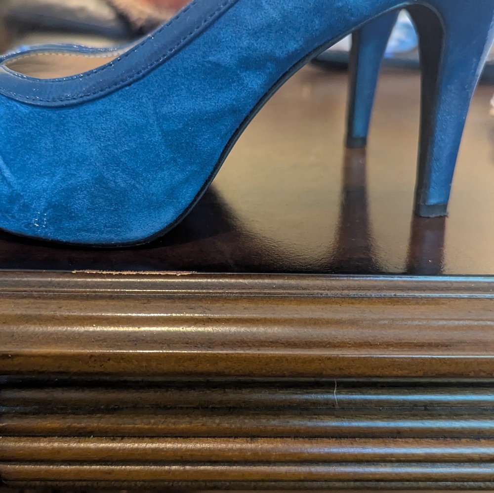 Elegant Blue Women's Heels